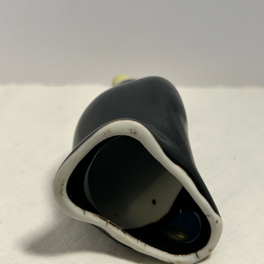 Vintage Venting Pie Bird Black with Yellow Beak MCM - Picture 7 of 7